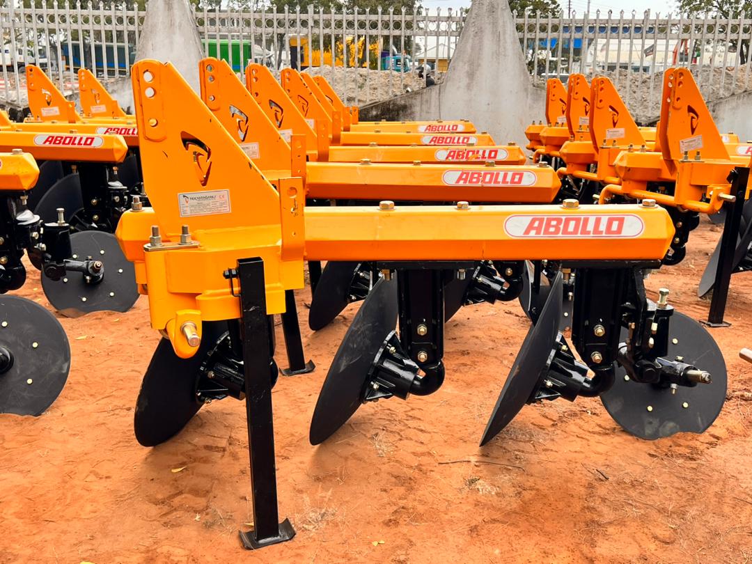  | Abollo Agricultural Machinery | حاوية الوقود أبوللو حاوية المياه أبوللو رافعة الحبوب (بريمة كهربائية بناقل محورى) ماركة أبوللو المقطورة المتوالية ماركة أبوللو مقطورة ذات دنجلين محورين ( مقطورة بقضيبين) ماركة أبوللو مقطورة ذات دنجل منفرد ( مقطورة بقضيب واحد) ماركة أبوللو آلة الرشاش الحقلي (مكافحة الآفات بالبخاخات للحقل) ماركة أبوللو مضخات رش مستحضرات الوقاية ( مكافحة الآفات بالبخاخات) ماركة أبوللو ماكينة توزيع الأسمدة الصلبة ( ماكينة السباخ) ماركة أبوللو ماكينة نشر السماد المحمولة منفردة القرص ( توزيع المخصبات بالحاوية الراكبة) ماركة أبوللو ماكينة نشر السماد المحمولة مزدوجة الأقراص ( توزيع المخصبات بالحاوية الراكبة)ماركة أبوللو ماكينة نشر السماد المقطورة ( توزيع المخصبات بالقاطرة) ماركة أبوللو ماكينة كبس و حزم سيلجة العلف الأخضر ( في بالات دائرية) ماركة أبوللو ماكينة السيلاج(قاطعة العلف الأخضر) لأربعة خطوط من زراعات الذرة ماركة أبوللو ماكينة السيلاج (قاطعة العلف الأخضر للخط المزدوج) من زراعات الذرة ماركة أبوللو ماكينة السيلجة(مفرمة العلف الأخضر) للخط المفرد من زراعات الذرة ماركة أبوللو ماكينة خلط العلف( خلاط العليقة) ماركة أبوللو ماكينة فرم العلف( الرحى المطرقية)ماركة أبوللو ماكيئة تمشيط و تجميع العشب ذات القاطرة (مقطورة تمشيط العشب)ماركة أبوللو ماكينة تمشيط و تجميع العشب( مشط الأرض) ماركة أبوللو ماكينة حش العشب المنجلية ماركة أبوللو ماكينة حش العشب الطنبورية (آلة الجز ذات الطنبور طراز 185)ماركة أبولل ماكينة حش العشب الطنبورية (آلة الجز ذات الطنبور) ماركة أبوللو ماكينة قلاعة البطاطس المسحوبة بالجرار ماركة أبوللو ماكينة جز الشجيرات المزدوجة ( المنجل الآلي المزدوج) ماركة أبوللو ماكينة تكعيب البالات ماركة أبوللو آلة دريس الحصاد المزودة بجهاز ناقل ماركة أبوللو آلة دريس الحصاد المزودة بجهاز انتقاء ( الدراسة الاختيارية) ماركة أبوللو آلة دريس الحصاد الملولبة ( الدراسة الحلزونية) ماركة أبوللو ماكينة الحصاد المزدوجة ماركة ابوللو ماكينة استزراع 4 خطوط من البطاطس ماركة ابوللو ماكينة استزراع خطين من البطاطس ماركة أبوللو ماكينة الزراعة القرصية بضغط الهواء ( الزارعة الهوائية الدقيقة ذات الأقراص ) ماركة أبوللو ماكينة الزراعة الفأسية بضغط الهواء ( الزارعة الهوائية الدقيقة ذات شوكة التخديد للبذار ) ماركة أبوللو آلة بذر السمسم (لبذر القمح و السمسم) ماركة ابوللو بذارة الحبوب الميكانيكية ماركة آبوللو المسلفة الثقيلة القرصية المستقلة ماركة أبوللو مسلفة الكركرة القرصية ( المسلفة القرصية البالعة) ماركة أبوللو آلة التعشيب الأفقية ماركة أبوللو المحراث الدوار الاحترافي ( آلة عزق المحاصيل التجارية) ماركة أبوللو المحراث الهيدروليكي الدوار (آلة العزق الهيدروليكية) للتربة المتحركة ماركة أبوللو محراث دوار أداة عزق الحقل ماركة أبوللو محراث شق قنوات الأرض القرصي ( محراث فتاح ذو أقراص) ماركة أبوللو ماكينة محراث شق قنوات الأرض الرباعي ( محراث فتاح)ماركة أبوللو المحراث بالتحكم الهيدروليكي الآوتوماتيكي بالكامل ذو التحويلة (النوع الثقيل) ماركة أبوللو المحراث بالتحكم الهيدروليكي الأوتوماتيكي بالكامل ذو التحويلة (النوع الخفيف) ماركة أبوللو المحراث بالتحكم الهيدروليكي الأوتوماتيكي بالكامل ماركة أبوللو المحاريث الثابتة (المحاريث المطرحية) ماركة أبوللو المحراث القرصي ماركة أبوللو المحراث القرصي ماركة أبوللو مسلفة قرصية ماركة أبوللو